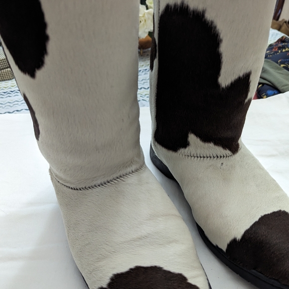 New Zealand Cow Boots US Size 9, White and Brown Hair - Picture 2 of 9